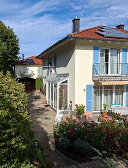 ToPGepfl. Haus (DHH), 6 Zi., 2 grosszügige Süd- und West Terrassen, im Süden mit Rosengarten und viel Licht und Platz - Bad Aibling