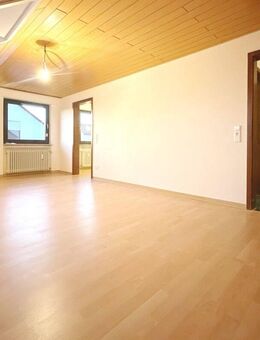 Ihr neues Zuhause in Weissach - frisch sanierte, 5-Zimmer-Wohnung mit moderner Ausstattung! - Weissach