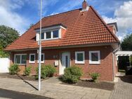 Einfamilienhaus mit Wintergarten und Doppelcarport - Brunsbüttel