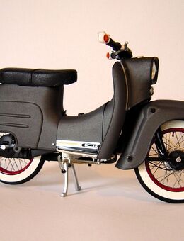 Simson Schwalbe KR51/1 von Schuco im Maßstab 1:10 - Zella-Mehlis
