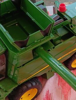 John Deere Erntemaschine - Regensburg