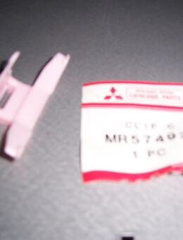 MR574922 Clip, Zierleiste Regenrinne Mitsubishi Outlander - Hannover Vahrenwald-List