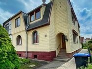 *Mehrgenerationenhaus/DHH mit Dachterrasse und kleinem Garten - in attraktiver Lage von Arnstadt* - Arnstadt