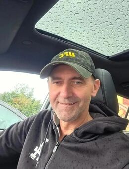 Attraktiv, schlank sucht Lebenspartnerin in jedem Alter - Dortmund