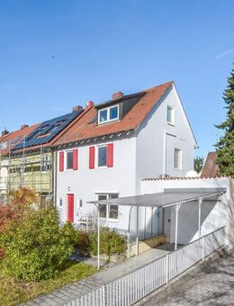 AIGNER - Modernisiertes Reiheneckhaus mit großem Grundstück - Einziehen und Wohlfühlen! - München