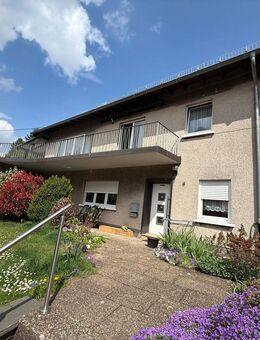 Zweifamilienhaus in Ortsmittelage von Münchwies - Neunkirchen (Saarland)