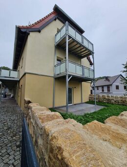 Modernes Wohnen in einem Reihenendhaus mit Außenbereich und Stellplätzen - Jena