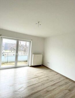 Lichtdurchflutete 3-Zimmer-Wohnung mit Balkon und toller Aussicht - Menden (Sauerland)