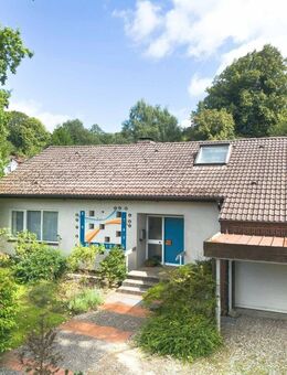 Architektenhaus auf großzügigem Liebhabergrundstück - Rosdorf (Schleswig-Holstein)