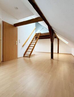 Helle 1-Zimmer-Dachgeschosswohnung mit EBK - Tangermünde