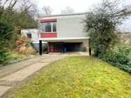 Freistehendes Einfamilienhaus mit großem Grundstück mit Potential - Hofheim (Taunus)