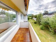 Gepflegte 4-Zi.-Wohnung mit herrlicher Aussicht und Garage in ruhiger Lage in Ballrechten-Dottingen - Ballrechten-Dottingen