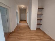 4-Zimmer-Altbau Wohnung - Fußgängerzone Weiden - Dachterrasse mit Aufzug ohne Küche zu vermieten - Weiden (Oberpfalz)