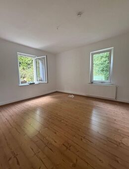 Wohnen im Thüringer Wald - großzügige 3RW mit Gartennutzung - Ruhla