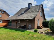 Gepflegtes Einfamilienhaus mit Garage in Oldenstadt ! - Uelzen