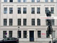 IMMOBERLIN.DE - Adrette Altbauwohnung mit Sonnenbalkon in sehr gefragter Lage - Berlin