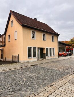 Haus mit Gewerbeanteil mitten in Rosenberg - Sulzbach-Rosenberg