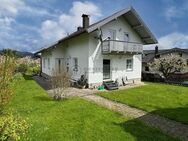Reserviert: Liebevoll renoviertes Einfamilienhaus auf wunderschönem Grundstück - Langdorf