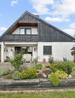 RESERVIERT ! Zuhause ankommen: Familienfreundliches Haus mit schönem Garten in Hamburg-Poppenbüttel - Hamburg