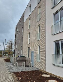 4 Raum-Maisonette-Wohnung, Loggia, Badewanne+Dusche - Jena
