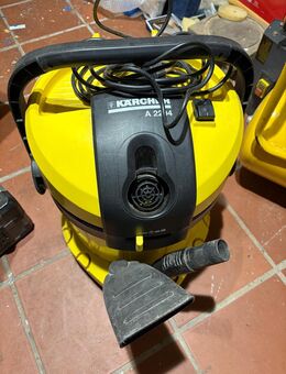 Kärcher Staubsauger A2204 + 2 Packungen Staubsaugerbeutel + 1 Filter - Bad Bentheim Zentrum