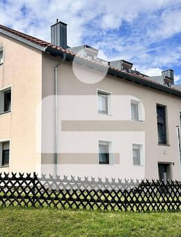 Ruhige Wohnlage mit guter Erreichbarkeit: 1-Zi.-DG-Wohnung mit Garage in Sulzbach-Rosenberg - Sulzbach-Rosenberg