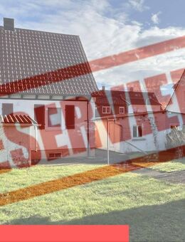RESERVIERT: Doppelhaushälfte mit Garage und Garten in ruhiger Lage in Trossingen - Trossingen