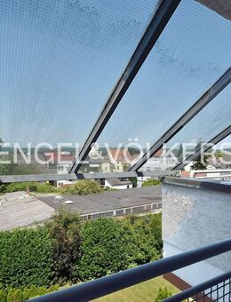 Sonnendurchflutete, großzügige Dreizimmerwohnung mit zwei Balkons - Aschaffenburg