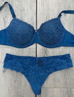 BH-Set von Hunkemöller mit String Gr. 75F hellblau - Kassel