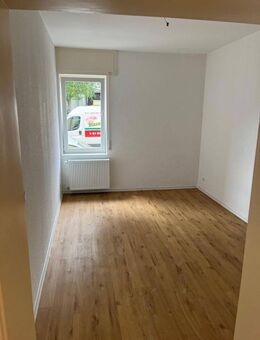 Kernsanierte 2-Zi. Wohnung in der City - Krefeld
