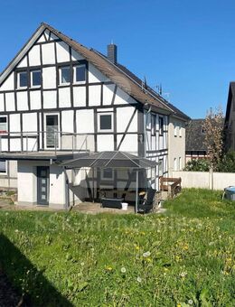 Leben auf dem Land: Teilsaniertes Einfamilienhaus mit Scheune auf großem Grundstück in Neunkirchen. - Neunkirchen-Seelscheid
