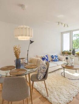 Kernsaniert & bezugsfertig: 3 Zimmerwohnung mit großem Balkon + TG in Laim - München