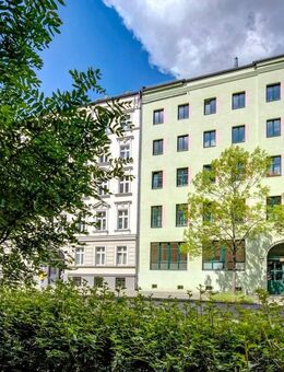 **TRAUMHAFT** 2-Zimmer-DG-Wohnung mit Loftcharakter, Aufdachterrasse und Weitblick! Kapitalanlage - Berlin