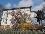 Topsaniertes und vollvermietetes Renditeobjekt in guter Lage mit Park, Garagen und Stellplätzen! - Werdau