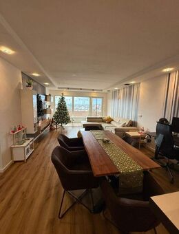 helle Wohnung mit Balkon & Einbauküche - Karlstein (Main)