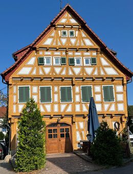 Hochinteressantes Investoren-Objekt! Denkmalobjekt mit 3 Wohnungen und Gastwirtschaft inklusive angrenzendem Bauplatz - Plüderhausen