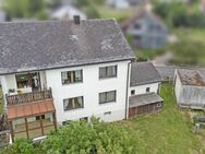 360°-Besichtigung! Zweifamilienhaus mit großzügigem Grundstück in ruhiger Lage - Plößberg