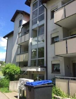 Schöne 2-Zimmer-Wohnung (Frisch saniert!) - Weil der Stadt