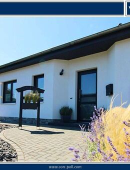 SOMMER-HIGHLIGHT - NEUWERTIGER BUNGALOW MIT DOPPELGARAGE, DIREKT EINZUGSBEREIT - Danndorf