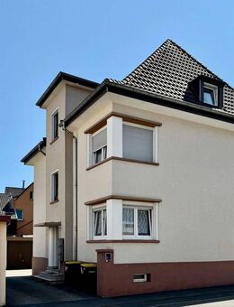 Gepflegtes Mehrfamilienhaus mit drei Wohneinheiten - Homburg