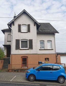 Ansprechendes Wohnhaus mit ebenem Grundstück in attraktiver Lage von Siegen-Geisweid - Siegen (Universitätsstadt)