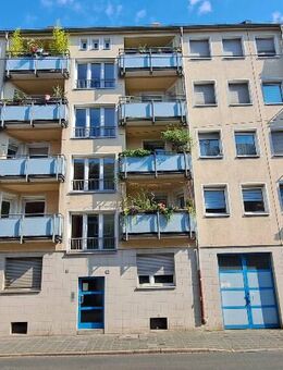 Teilsanierte 3-Zimmer-Wohnung im 3. Obergeschoss mit Balkon in 90459 Nürnberg - Nürnberg