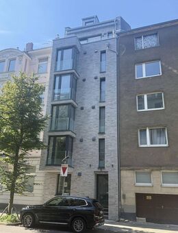 Exklusive Luxuswohnung inkl. Einbauküche und Balkon in Düsseldorf Stadtmitte - Düsseldorf