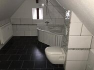 3 Zimmer Dachgeschosswohnung mit Balkon - Göttingen