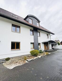 Schöne Eigentumswohnung mit großem Gartenanteil in einem Dreifamilienhaus! - Oerlinghausen