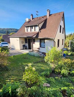Ein- bis Zweifamilienhaus mit großem Garten - Nagold