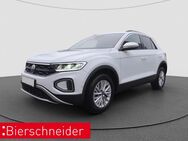 VW T-Roc, 1.0 TSI, Jahr 2024 - Greding