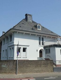 Vielseitig vermietete Kapitalanlage in gepflegtem Wohn- und Geschäftshaus! - Rüsselsheim
