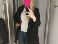 Crossdresser sucht Begleitung zum Ausgehen - Karlsruhe