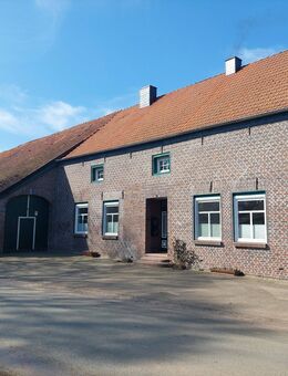 Großzügiger Gulfhof mit Haupthaus und weiterem Wohngebäude, Scheune und großem Grundstück in Zetel-Driefel - Zetel